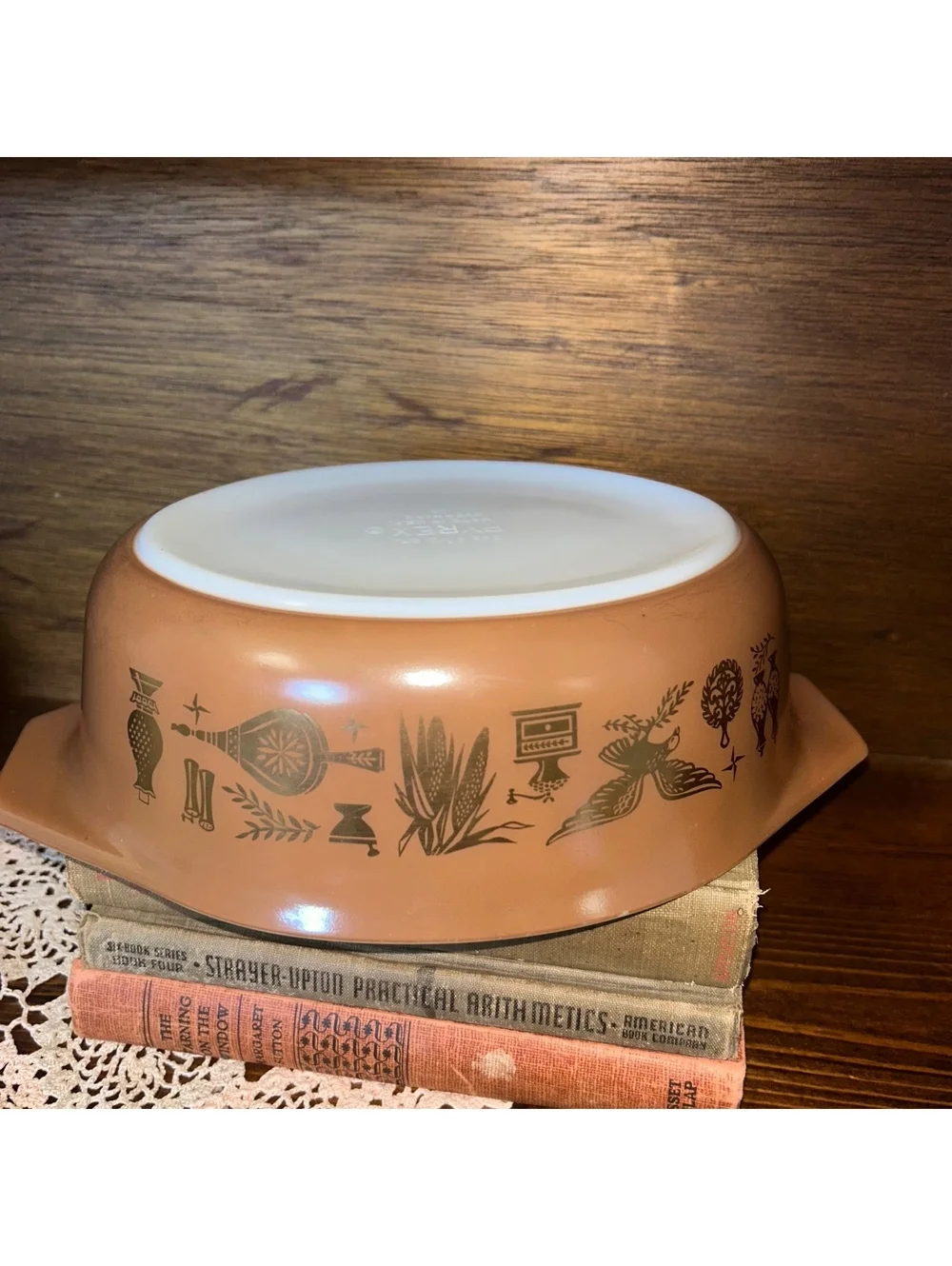 Pyrex Early American 043 1.5 Qt Brown Gold Oval Casserole Dish No Lid